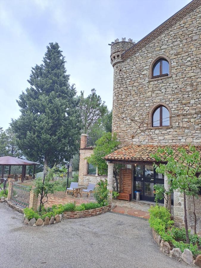 Hotel Lo Smeraldo Roccavivara エクステリア 写真